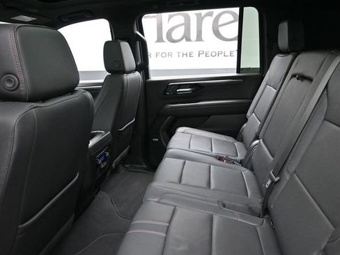Used 2025 Chevrolet Suburban RST w/ Comfort Package AWD/4WD image 26