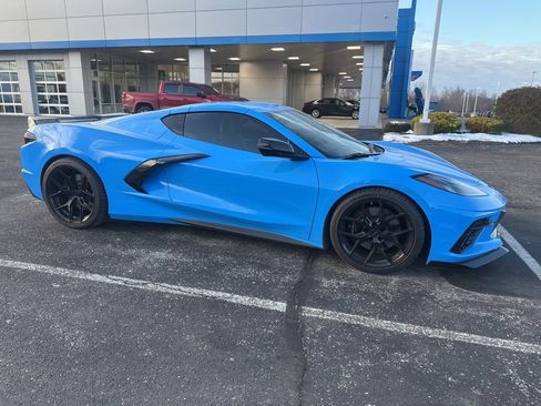 Used 2023 Chevrolet Corvette Stingray Coupe w/ Z51 Performance Package image 19