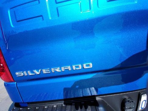 Used 2023 Chevrolet Silverado 1500 Custom image 30