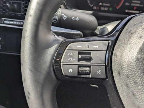 Used 2025 Honda CR-V EX-L image 16