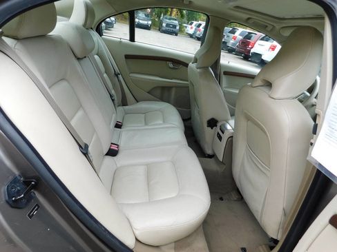 Used 2010 Volvo S80 3.2 image 16