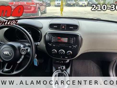Used 2016 Kia Soul FWD image 16