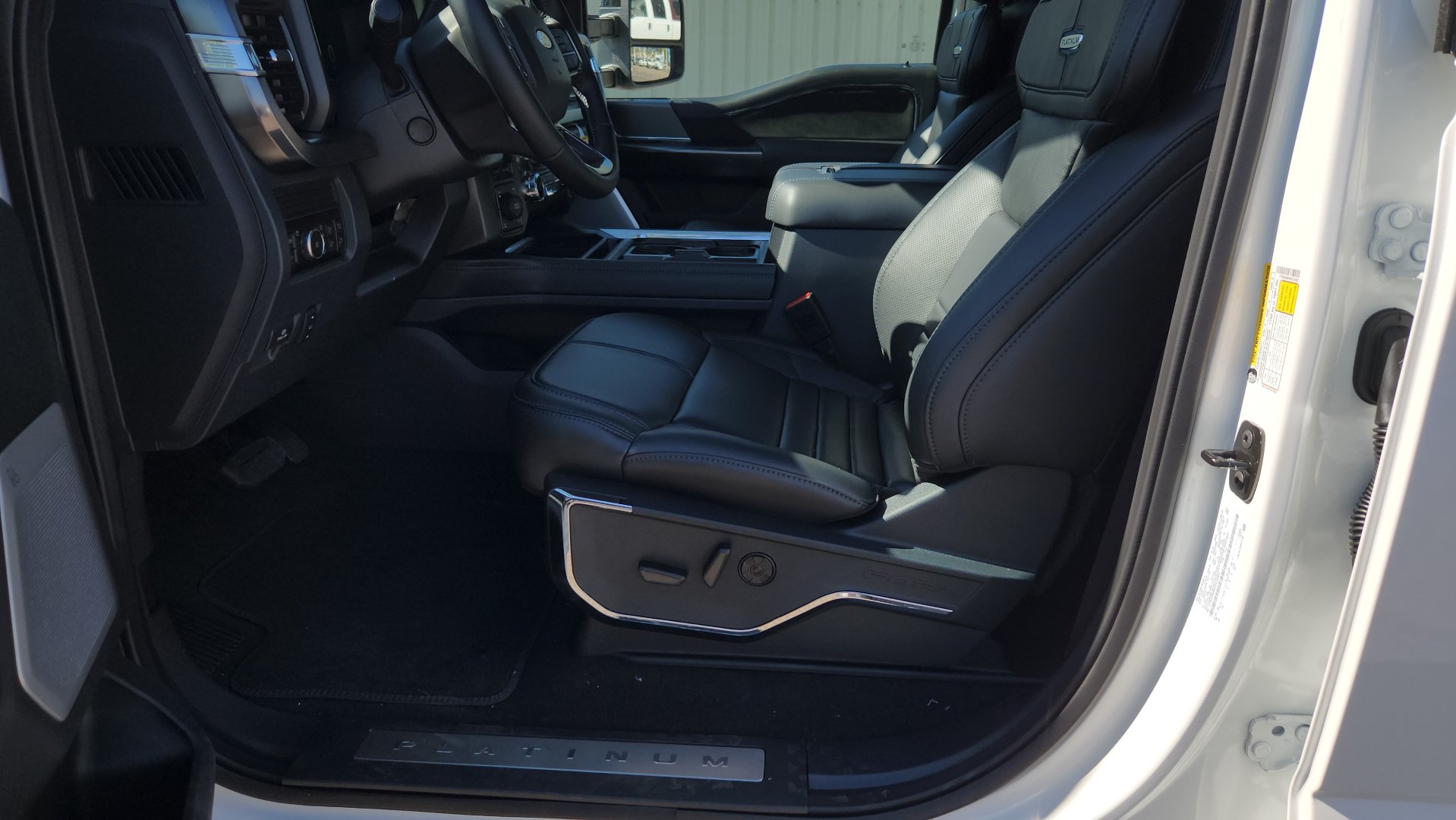 New 2027 Ford F350 Platinum AWD/4WD image 13
