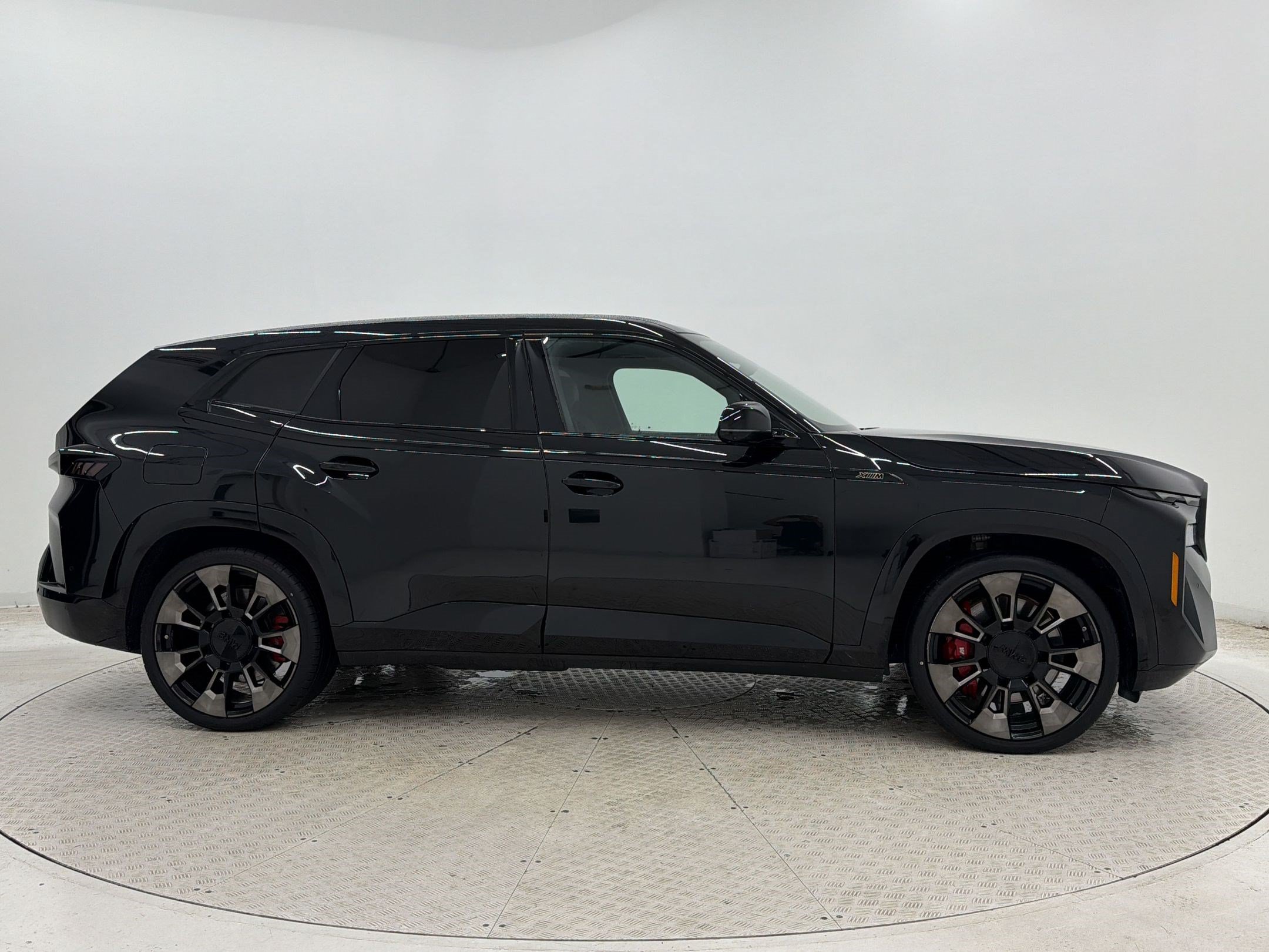 Used 2023 BMW XM w/ M Driver's Package AWD/4WD image 8