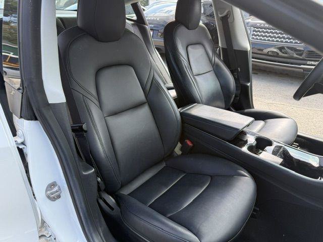Used 2019 Tesla Model 3 Standard Range Plus RWD image 17