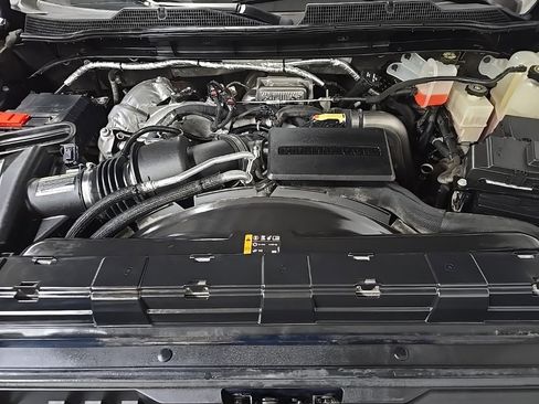 Used 2022 Chevrolet Silverado 3500 LT w/ Convenience Package image 12