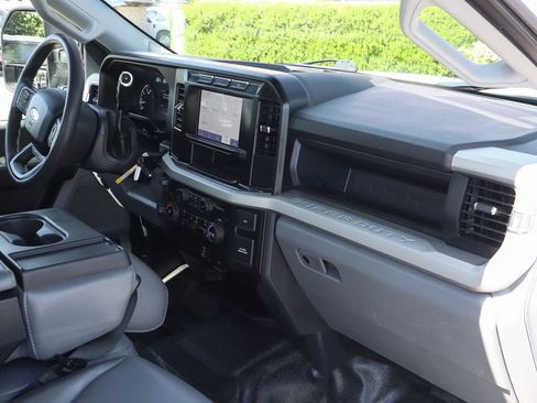 Used 2024 Ford F250 XL w/ XL Chrome Package RWD image 45