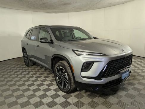 Certified 2025 Buick Enclave Sport Touring image 6