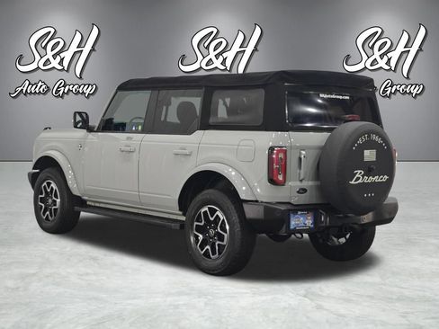 Used 2022 Ford Bronco Outer Banks AWD/4WD image 17