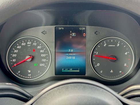 Used 2024 Mercedes-Benz Sprinter 2500 image 4