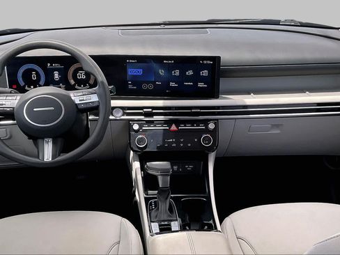 Used 2025 Hyundai Tucson SEL FWD image 15
