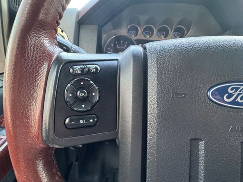 Used 2012 Ford F250 King Ranch w/ King Ranch w/Chrome Pkg image 18