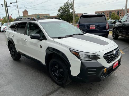 Used 2022 Subaru Outback Wilderness AWD/4WD image 3