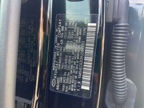 Used 2024 Hyundai Kona Limited AWD/4WD image 19