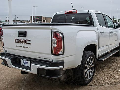 Used 2021 GMC Canyon Denali image 4