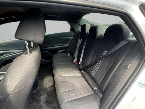 Used 2025 Hyundai Elantra Sport FWD image 25