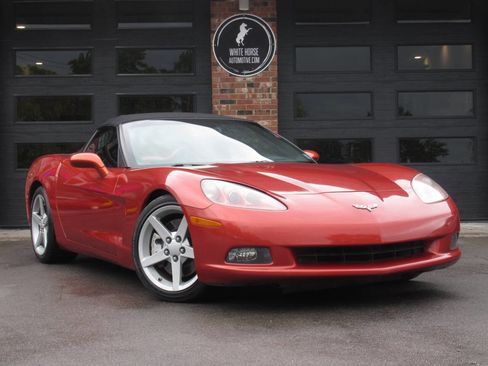 Used 2005 Chevrolet Corvette Convertible w/ Preferred Equipment Group image 3