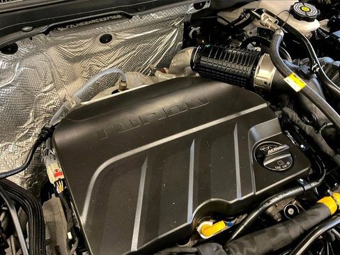 Used 2024 Chevrolet Trax LT image 33