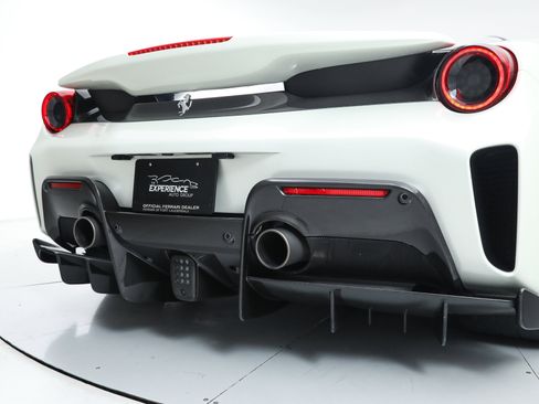 Certified 2020 Ferrari 488 Pista Spider image 20