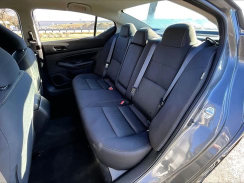 Used 2025 Nissan Altima 2.5 SV image 21