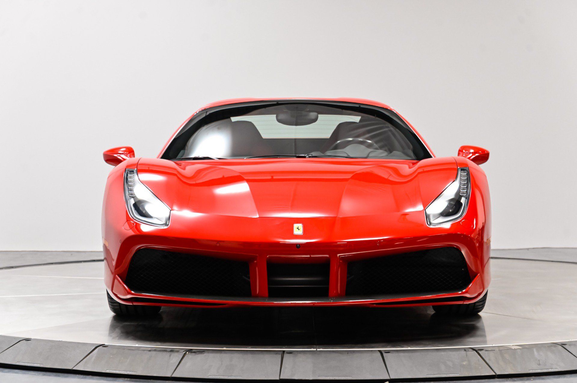 Used 2018 Ferrari 488 Spider RWD image 47
