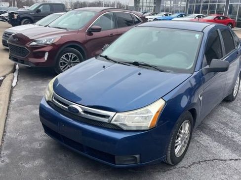 Used 2008 Ford Focus SE image 2