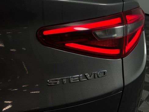 Used 2023 Alfa Romeo Stelvio Ti AWD/4WD image 15