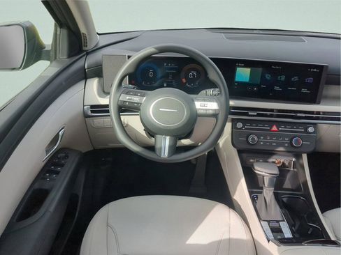 Used 2026 Hyundai Tucson SE image 23