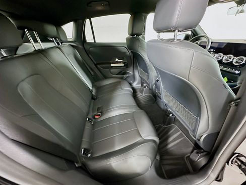 Certified 2025 Mercedes-Benz GLA 250 image 27