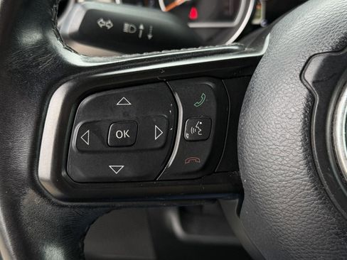 Used 2020 Jeep Wrangler Unlimited Sport image 19