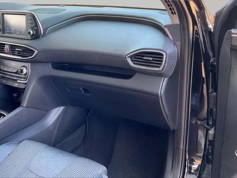 Used 2019 Hyundai Santa Fe SEL FWD image 16