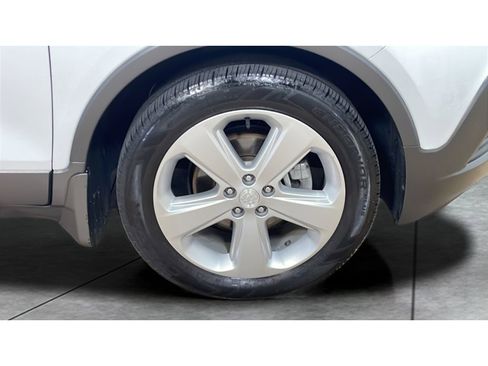 Used 2016 Buick Encore FWD image 18