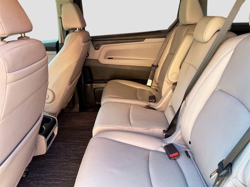 Used 2023 Honda Odyssey Touring image 25