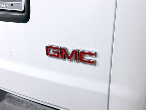 New 2025 GMC Savana 3500 w/ Driver Convenience Package RWD image 28