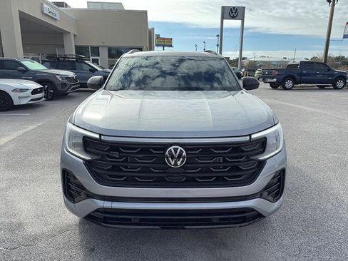 New 2026 Volkswagen Atlas Cross Sport SEL R-Line image 2