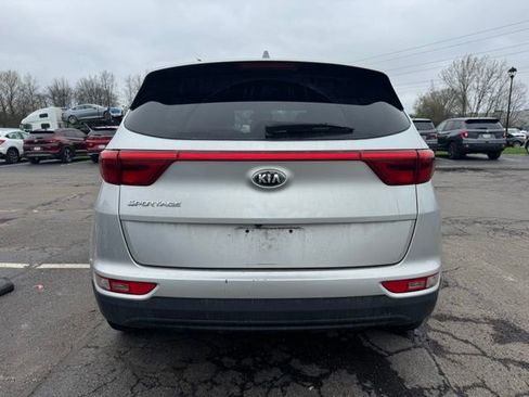 Used 2019 Kia Sportage LX image 3