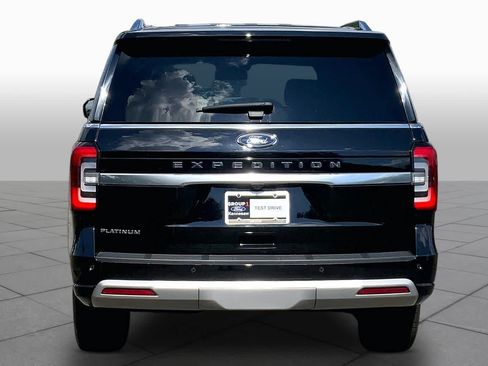 Certified 2023 Ford Expedition Platinum RWD image 5