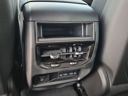 New 2026 Jeep Grand Cherokee Altitude RWD image 18