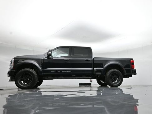 New 2026 Ford F250 Lariat w/ Black Appearance Package image 7