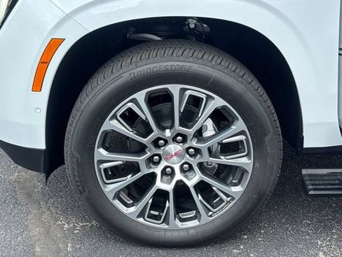 New 2026 GMC Yukon Denali w/ Denali Reserve Package AWD/4WD image 29