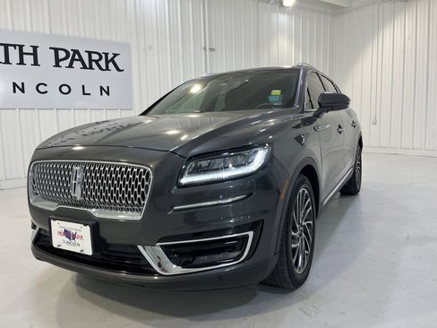 Used 2019 Lincoln Nautilus Reserve image 17