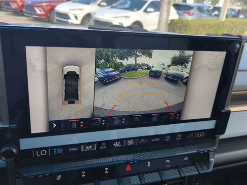 New 2024 GMC Hummer EV 2X w/ Extreme Off-Road Package image 40