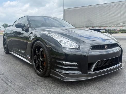 Used 2012 Nissan GT-R Black Edition AWD/4WD image 3
