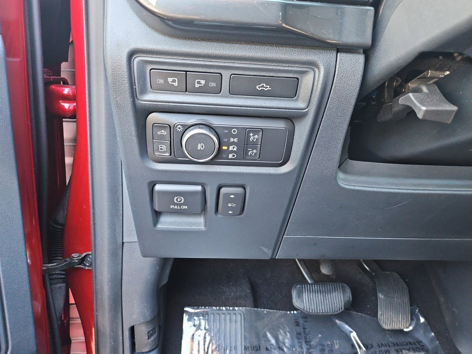 Used 2022 Ford F150 XLT w/ Equipment Group 302A High AWD/4WD image 24