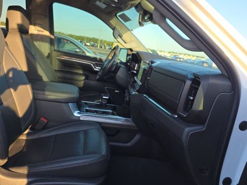 Used 2023 Chevrolet Silverado 1500 LTZ RWD image 10