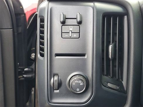 Used 2018 Chevrolet Silverado 1500 Custom w/ Custom Value Package image 14