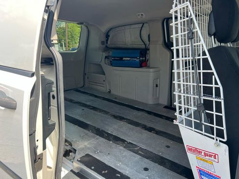 Used 2013 RAM C/V Tradesman w/ UConnect Hands-Free Group FWD image 17