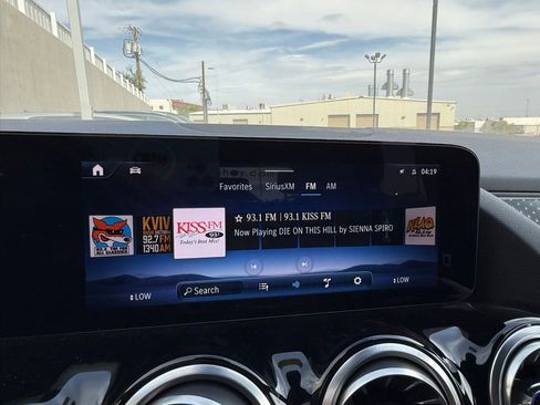 Used 2025 Mercedes-Benz GLA 250 image 20