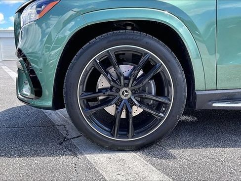 Certified 2025 Mercedes-Benz GLS 580 4MATIC image 35