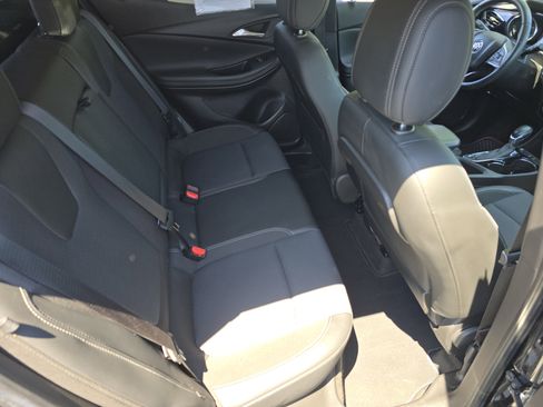 Used 2022 Buick Encore GX Select w/ Sport Touring Package FWD image 22